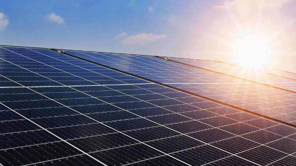 Sun shines on solar panels 