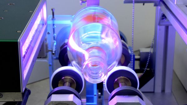 UV lamp in glass making process